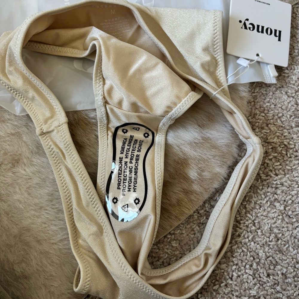 honey. Women's Cream Ring-Front Bandeau Bikini - Picture 6 of 7